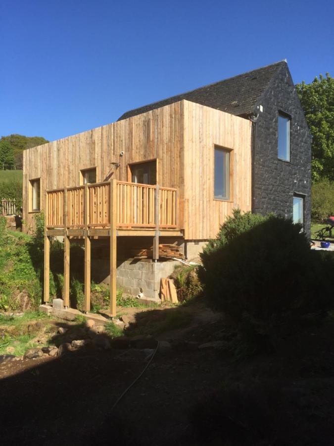 Mill House Steading Overlooking The Sea And Mull *