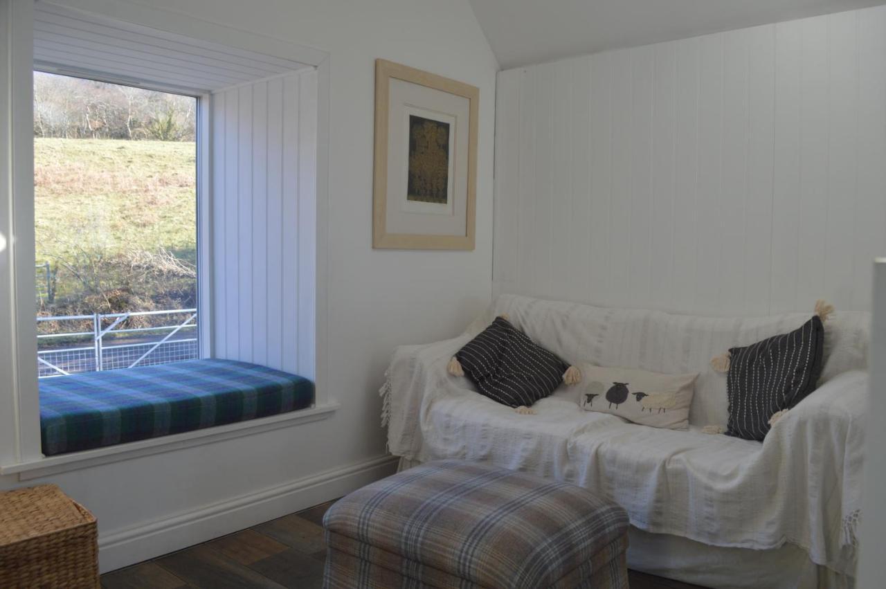 Mill House Steading Overlooking The Sea And Mull *